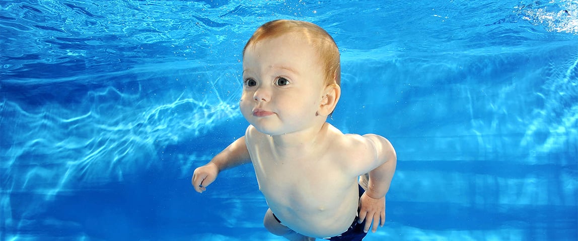 baby-swimming